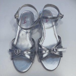 Girls ' Silver Strappy Heels Dress Shoes Size 4 M